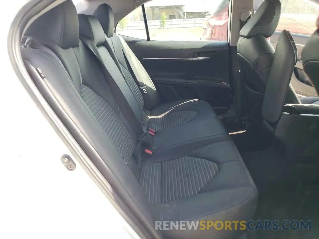 10 fotografías del automóvil dañado 4T1G11AKXPU837029 TOYOTA CAMRY 2023