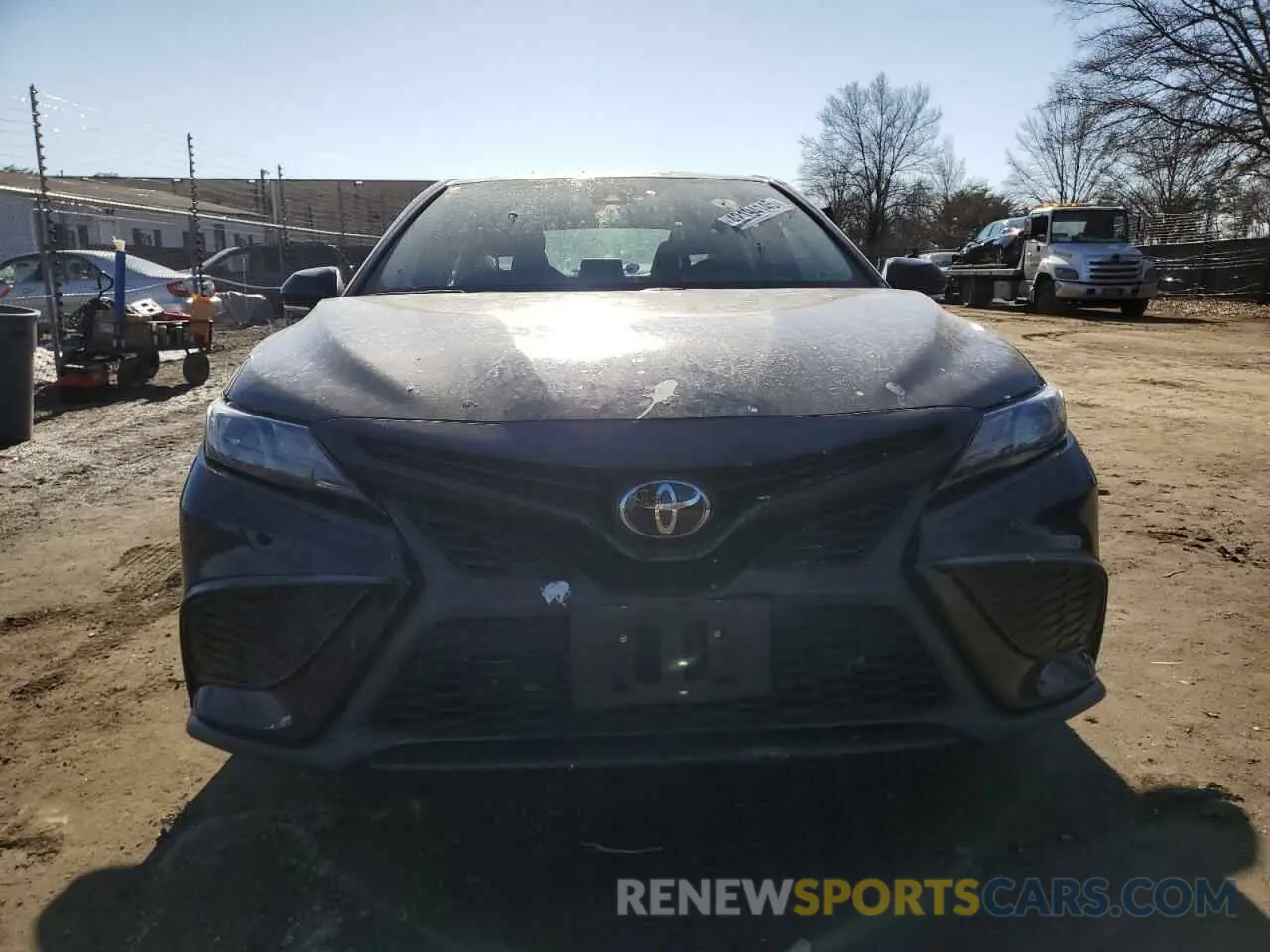 5 fotografías del automóvil dañado 4T1G11AKXPU838925 TOYOTA CAMRY 2023
