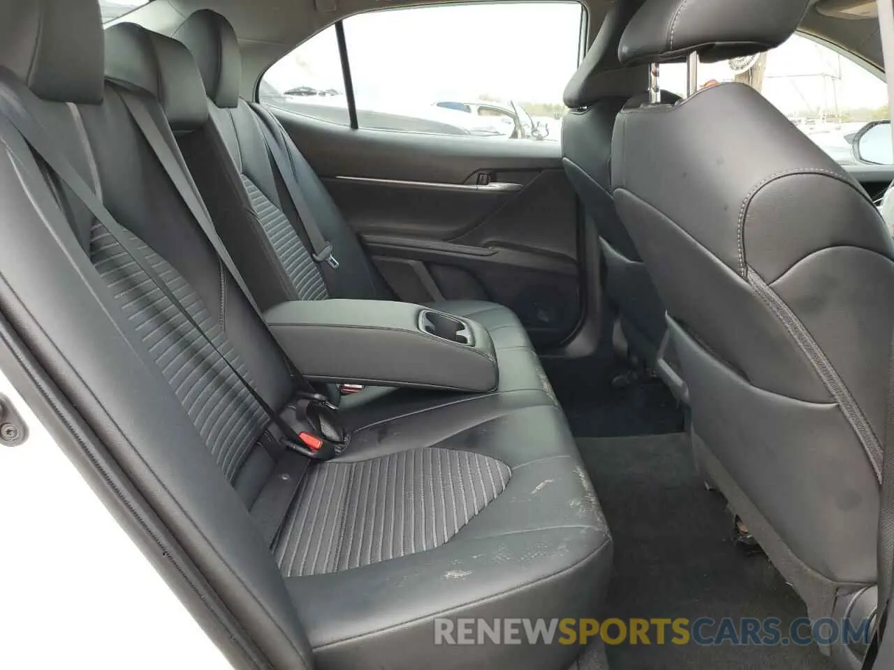 11 fotografías del automóvil dañado 4T1G11BK0PU084075 TOYOTA CAMRY 2023