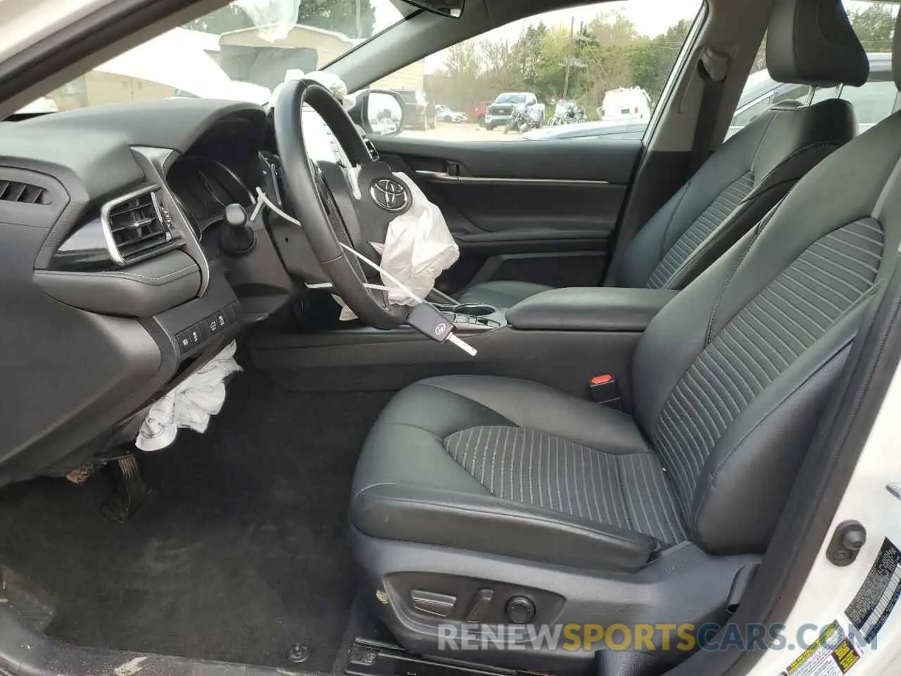 7 fotografías del automóvil dañado 4T1G11BK0PU084075 TOYOTA CAMRY 2023