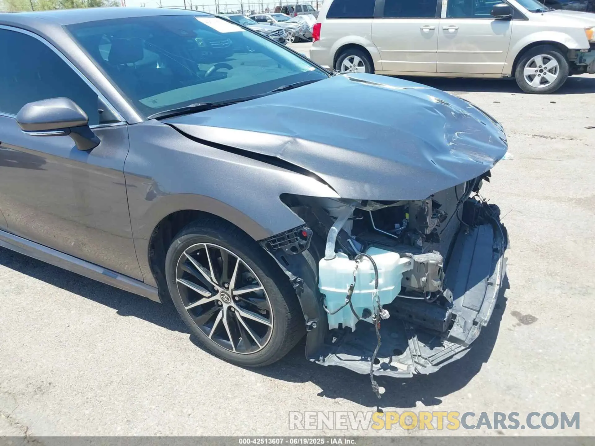 18 fotografías del automóvil dañado 4T1G11BK1PU086482 TOYOTA CAMRY 2023