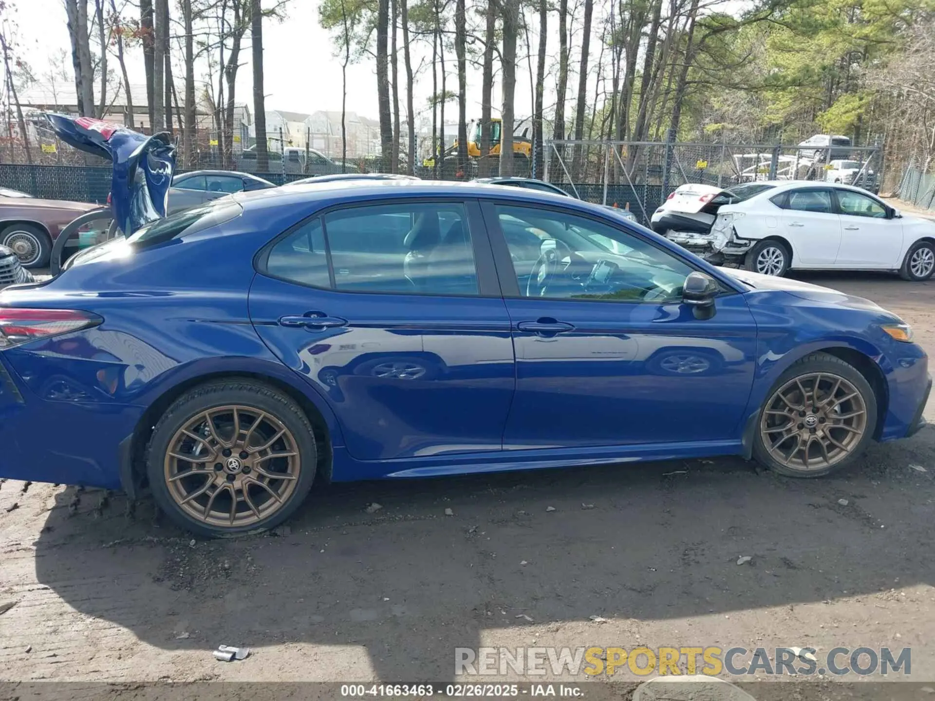 13 fotografías del automóvil dañado 4T1G11BK1PU098079 TOYOTA CAMRY 2023