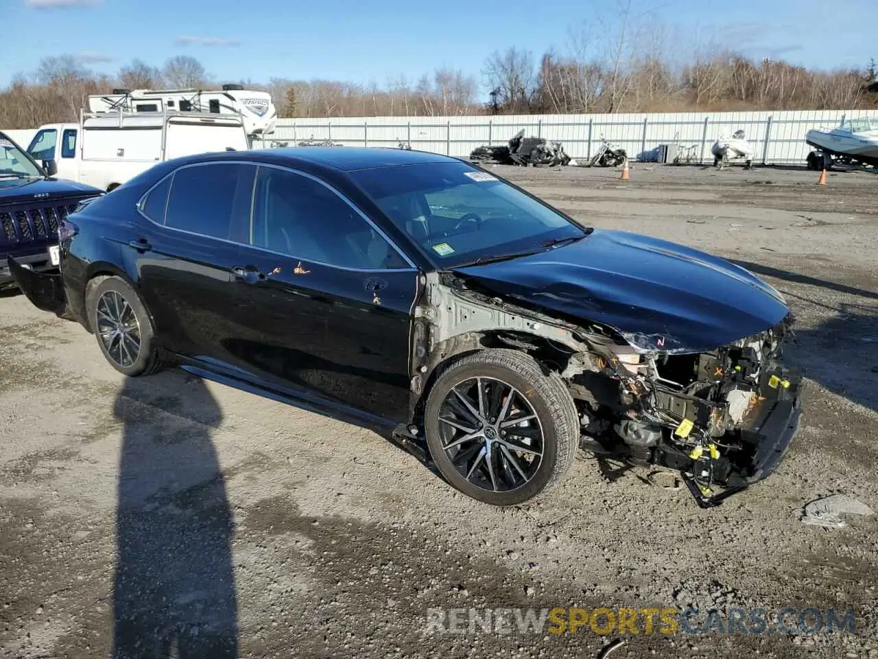 4 fotografías del automóvil dañado 4T1G11BK1PU100879 TOYOTA CAMRY 2023