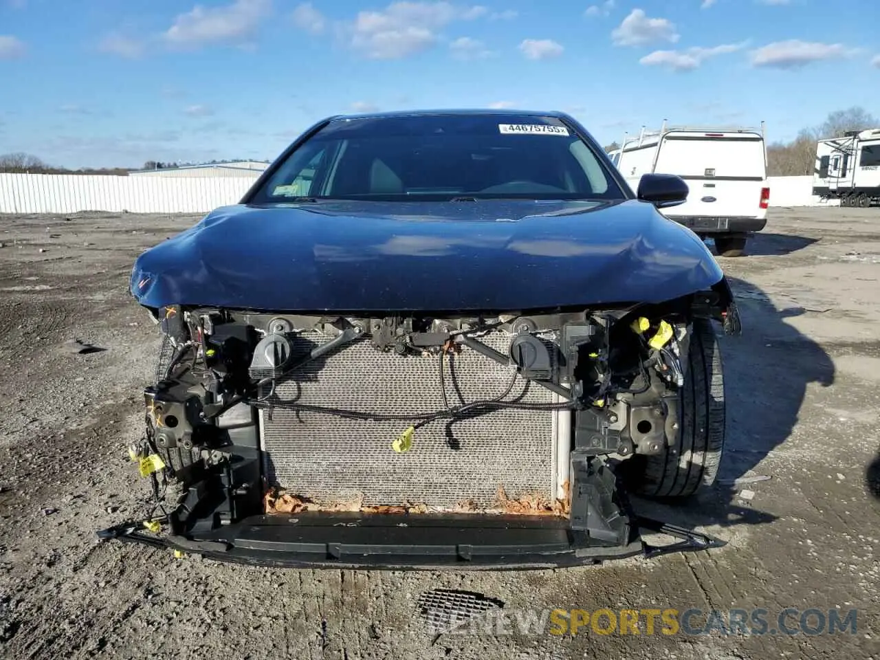 5 fotografías del automóvil dañado 4T1G11BK1PU100879 TOYOTA CAMRY 2023