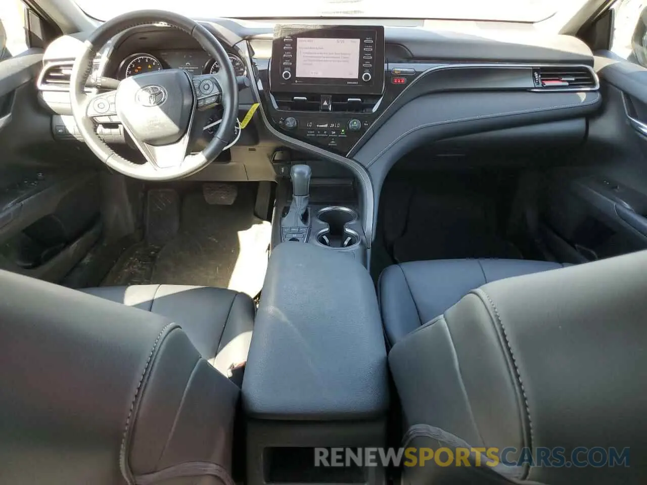 8 fotografías del automóvil dañado 4T1G11BK2PU084207 TOYOTA CAMRY 2023