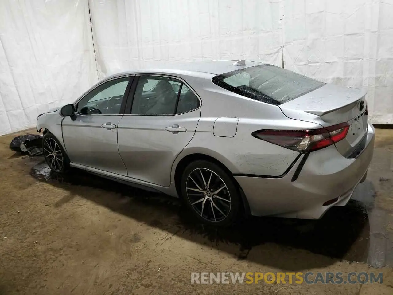 2 fotografías del automóvil dañado 4T1G11BK2PU088161 TOYOTA CAMRY 2023