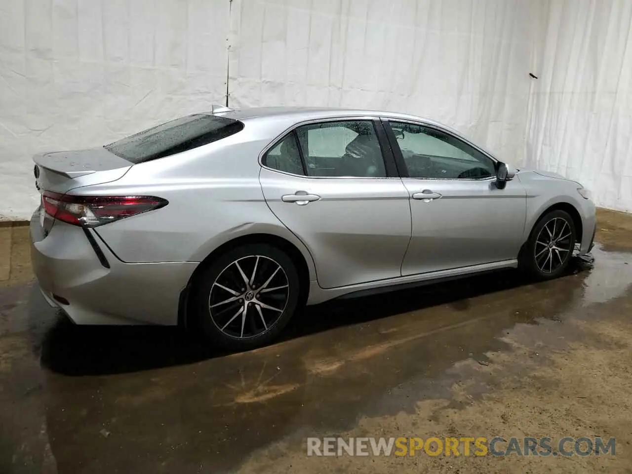 3 fotografías del automóvil dañado 4T1G11BK2PU088161 TOYOTA CAMRY 2023