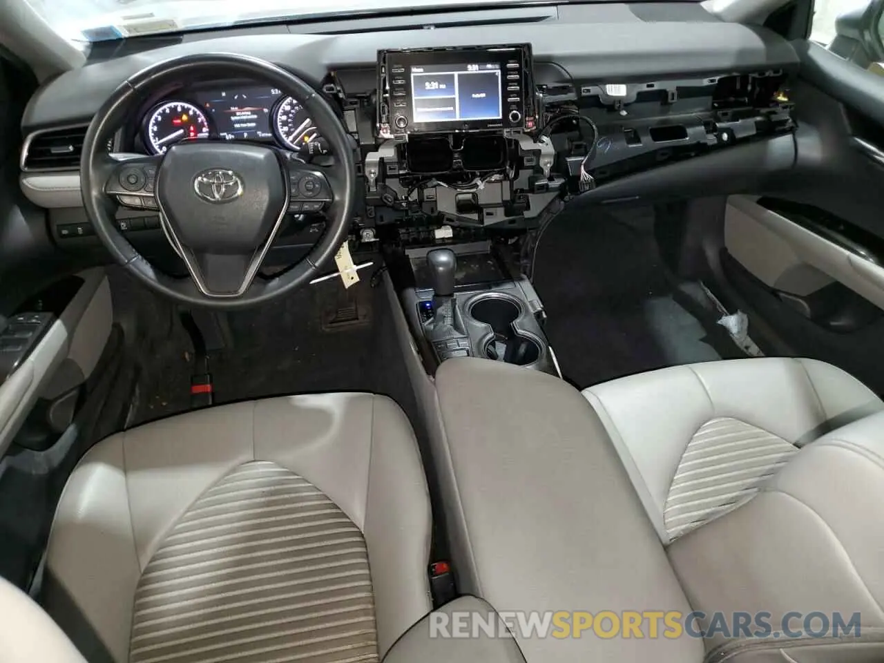 8 fotografías del automóvil dañado 4T1G11BK2PU088161 TOYOTA CAMRY 2023