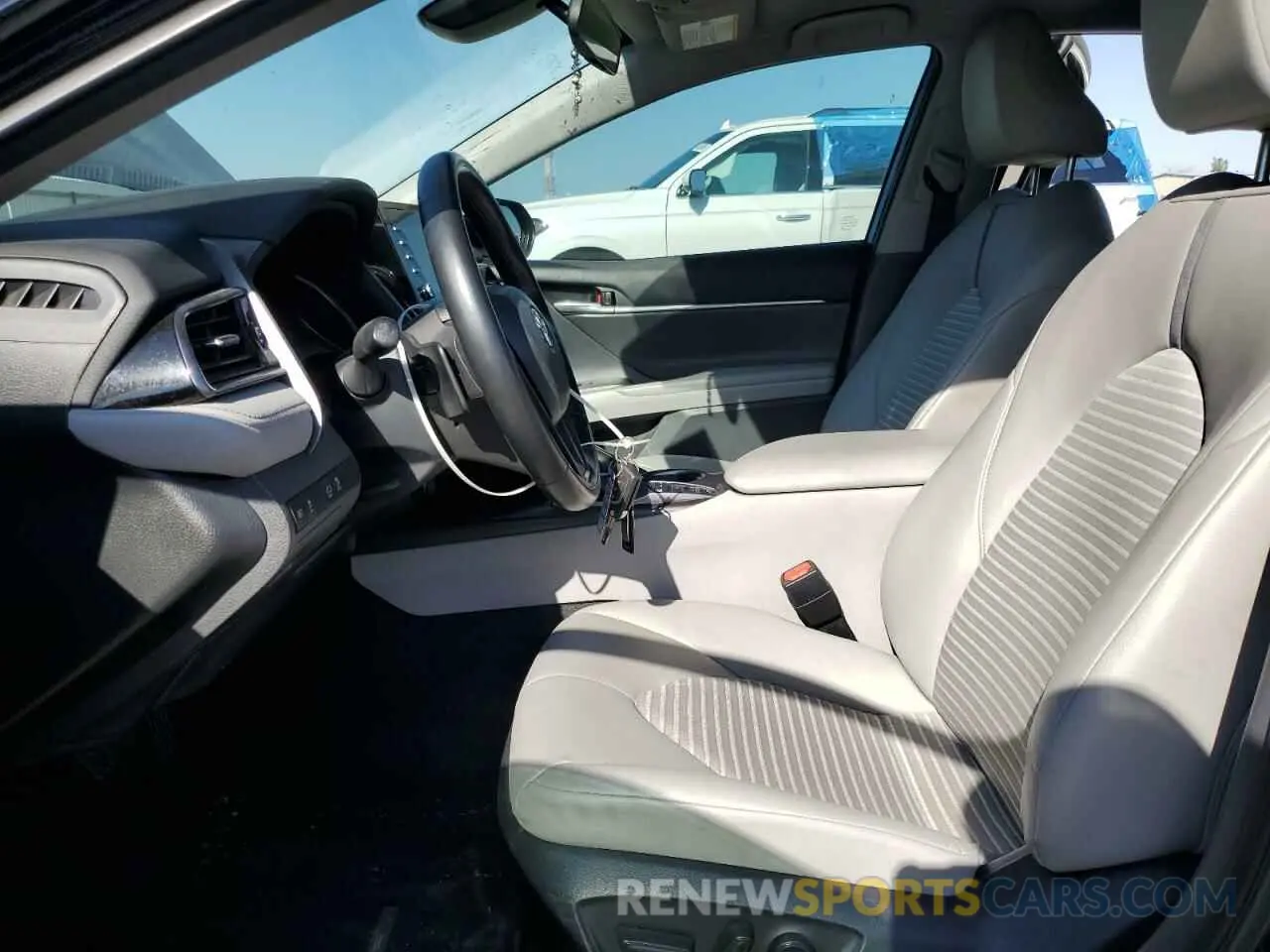 7 fotografías del automóvil dañado 4T1G11BK2PU101927 TOYOTA CAMRY 2023