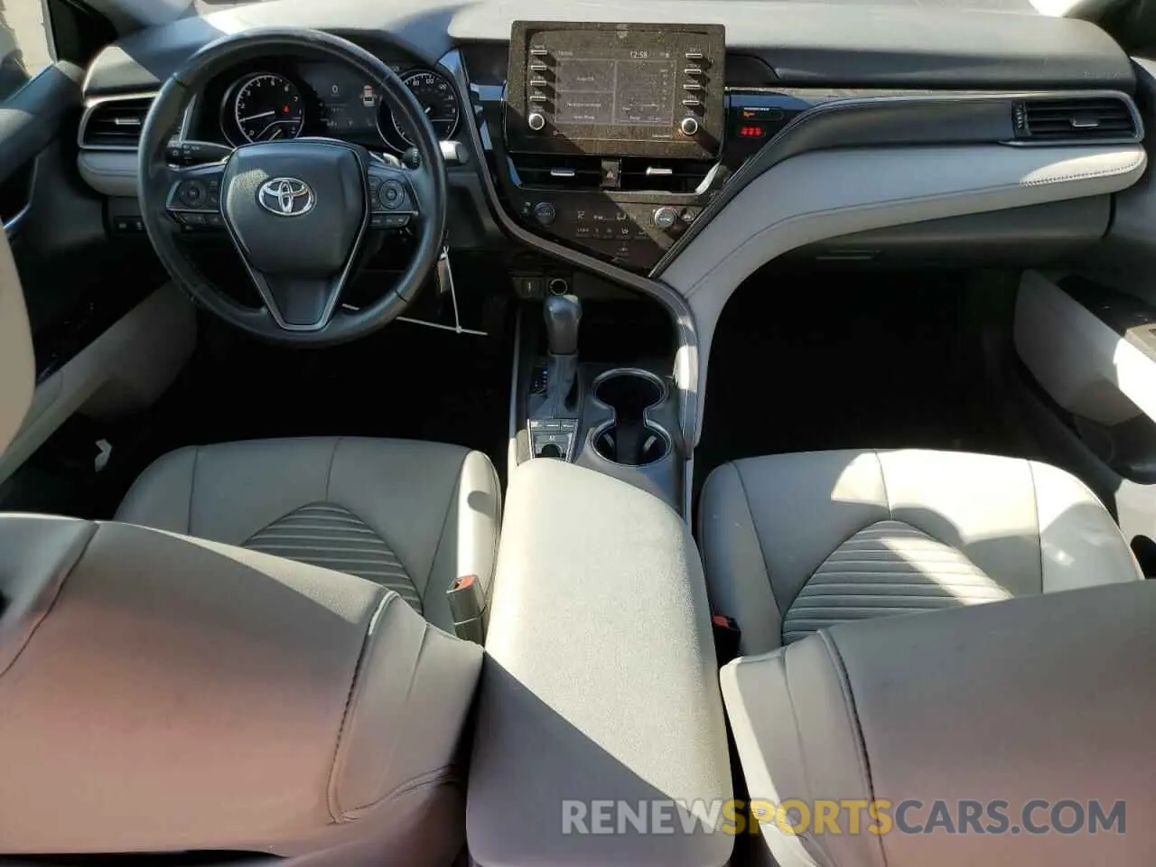 8 fotografías del automóvil dañado 4T1G11BK2PU101927 TOYOTA CAMRY 2023