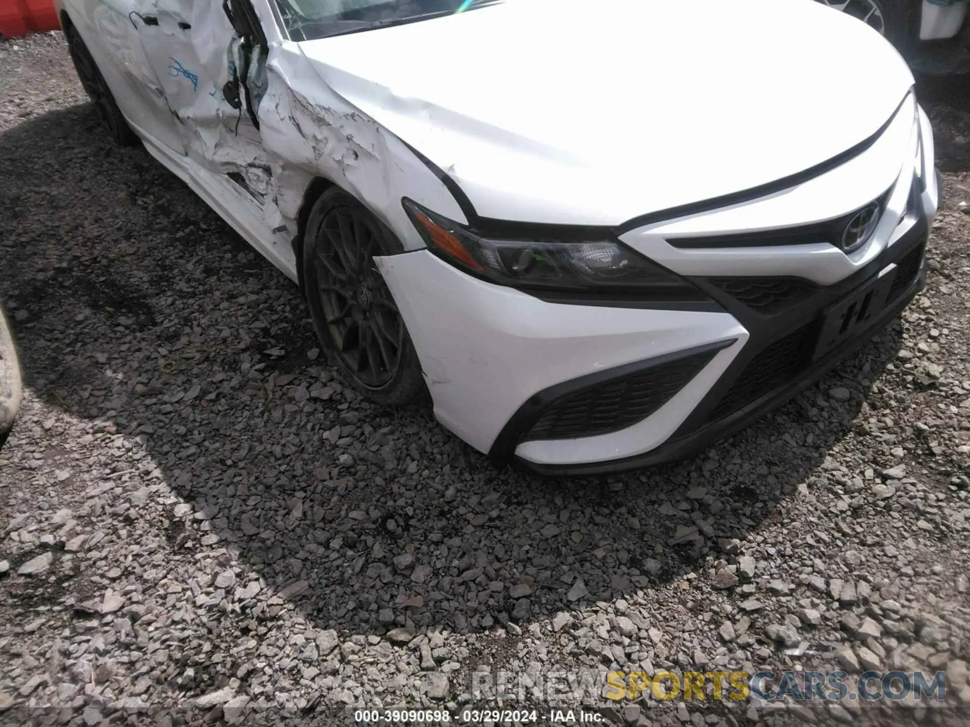 17 fotografías del automóvil dañado 4T1G11BK3PU092333 TOYOTA CAMRY 2023