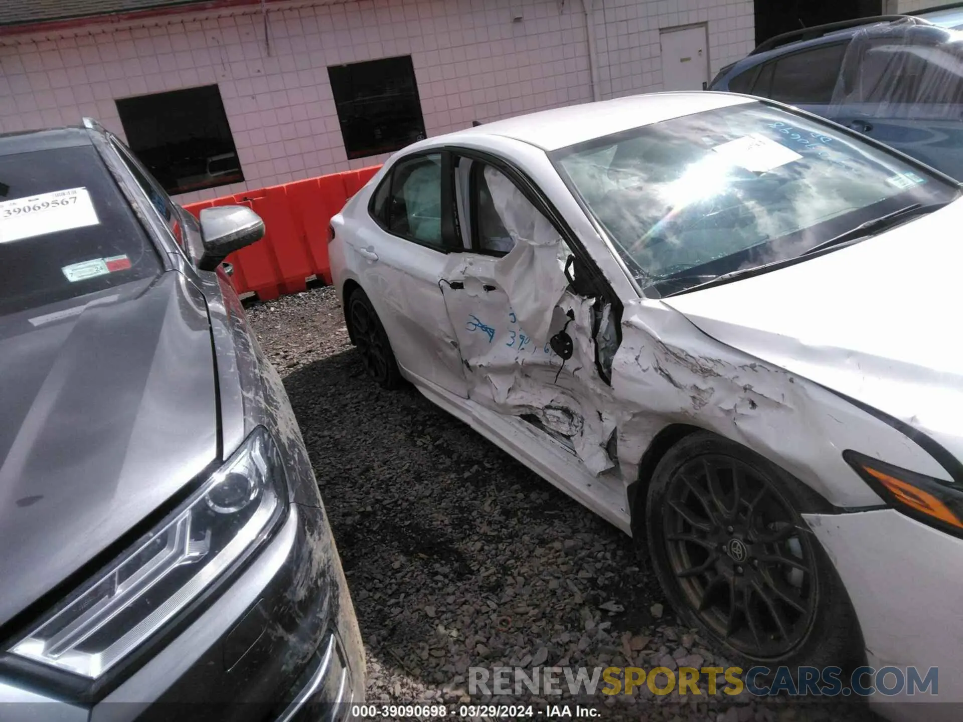 6 fotografías del automóvil dañado 4T1G11BK3PU092333 TOYOTA CAMRY 2023