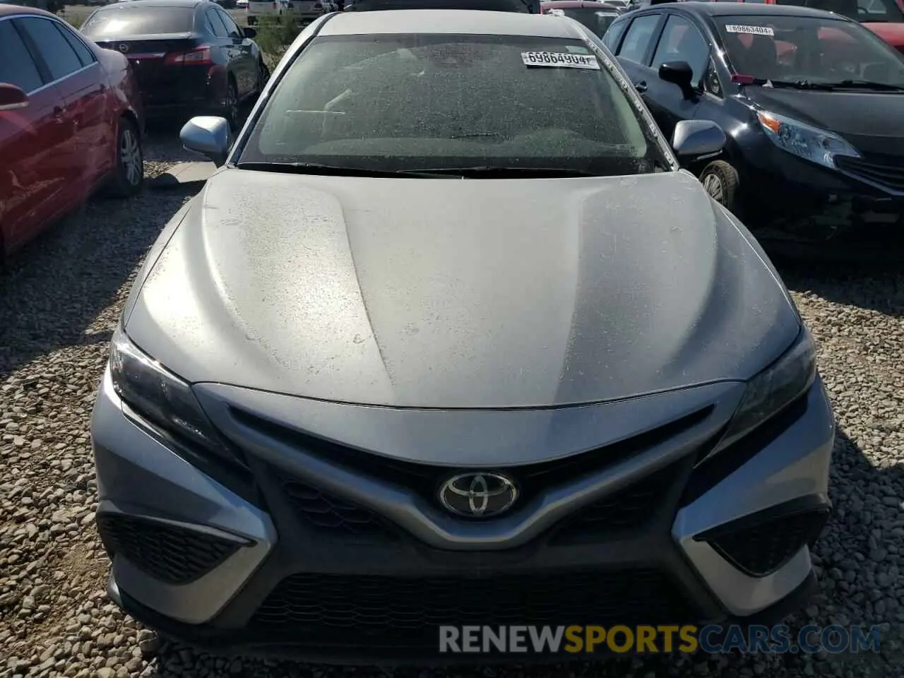 5 fotografías del automóvil dañado 4T1G11BK4PU081650 TOYOTA CAMRY 2023
