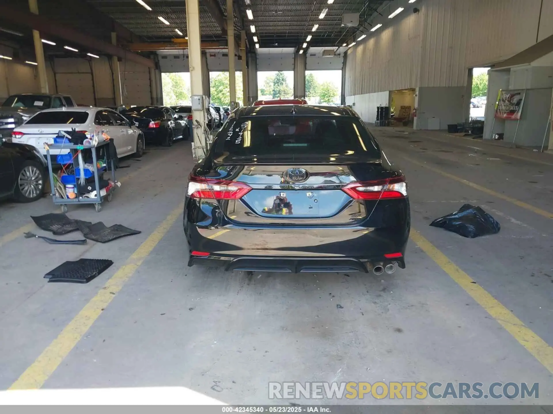 16 fotografías del automóvil dañado 4T1G11BK4PU088615 TOYOTA CAMRY 2023