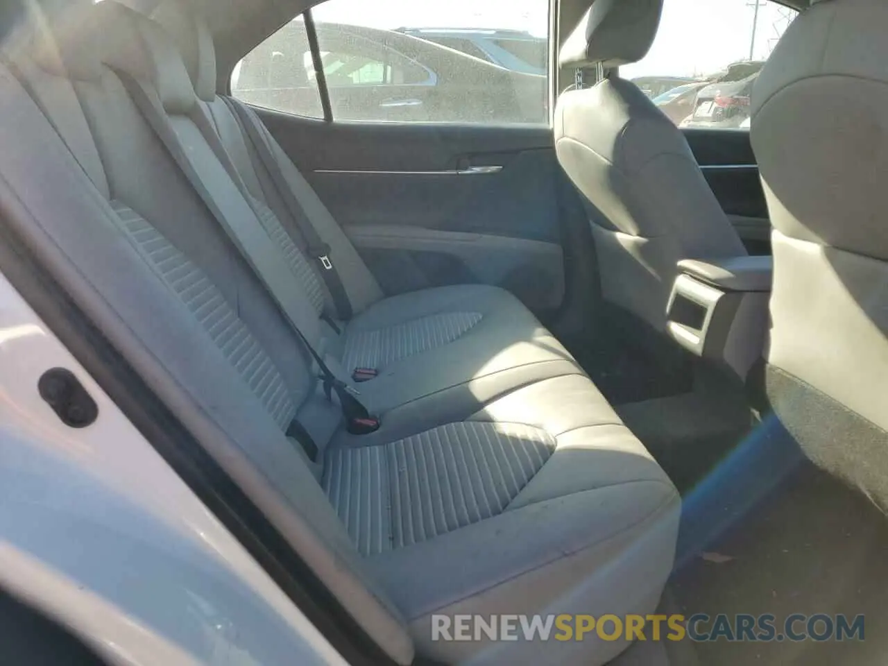 10 fotografías del automóvil dañado 4T1G11BK4PU091577 TOYOTA CAMRY 2023