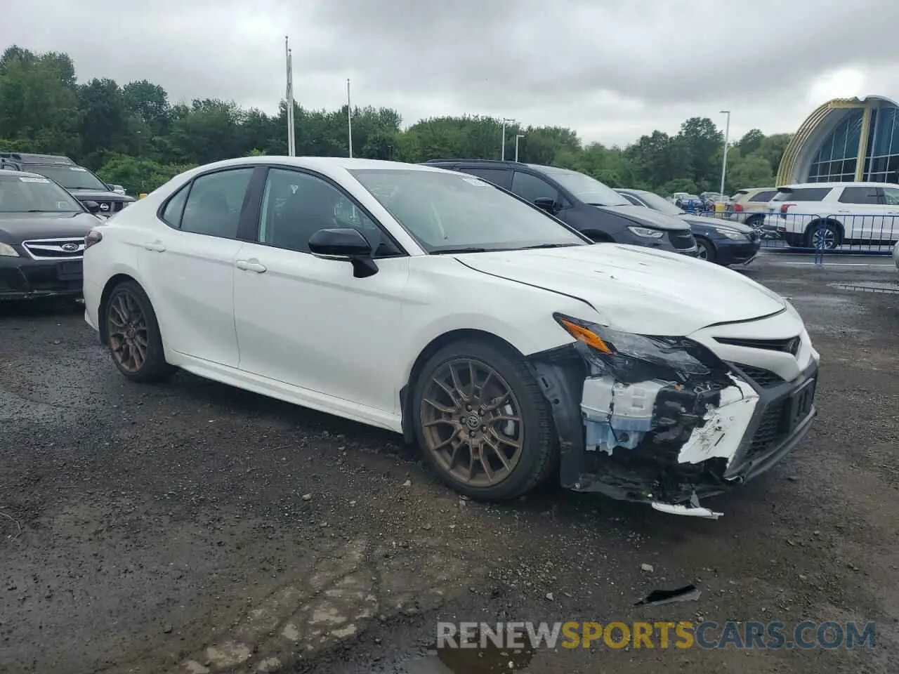 4 fotografías del automóvil dañado 4T1G11BK5PU082516 TOYOTA CAMRY 2023