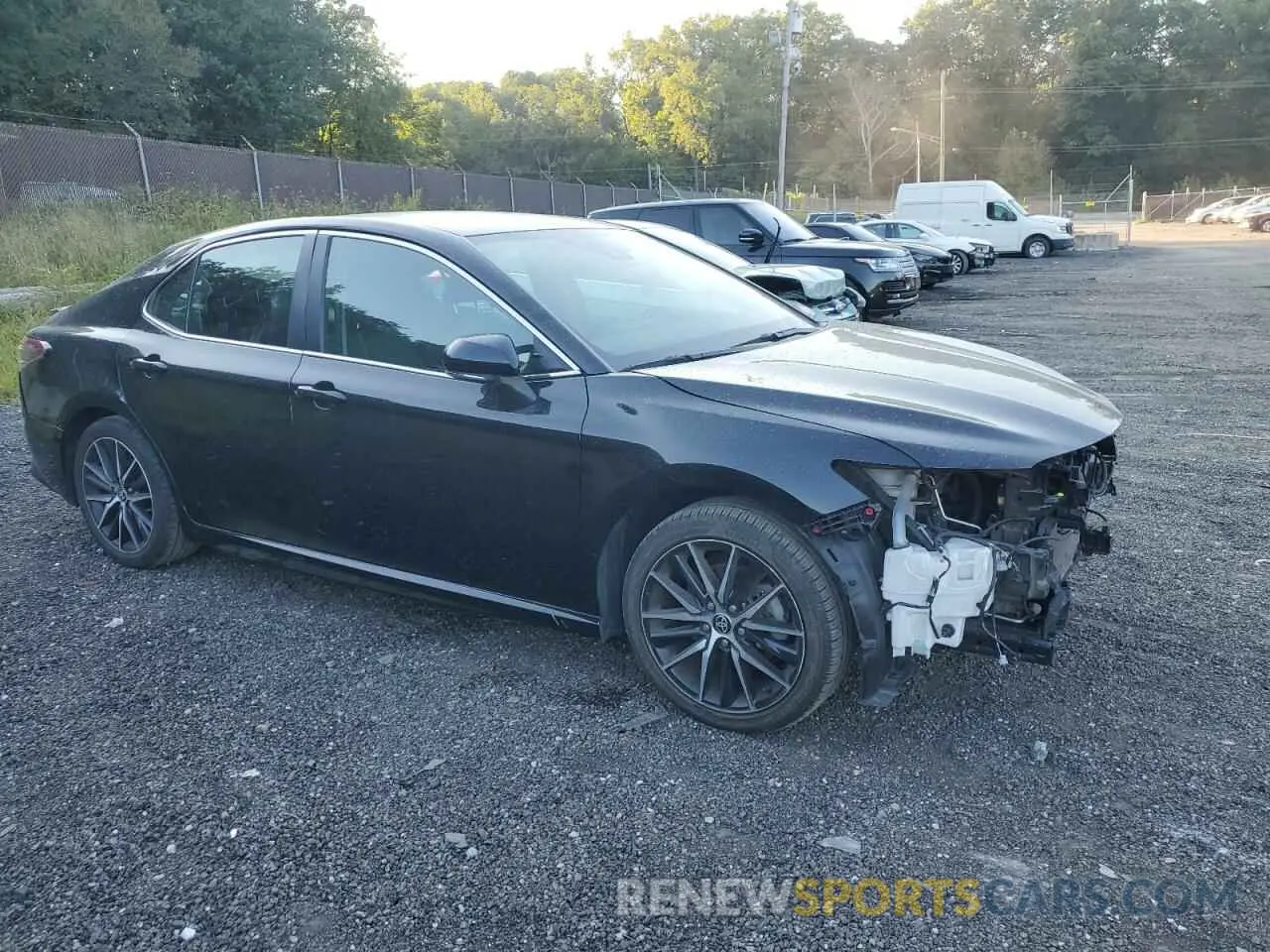 4 fotografías del automóvil dañado 4T1G11BK6PU073436 TOYOTA CAMRY 2023