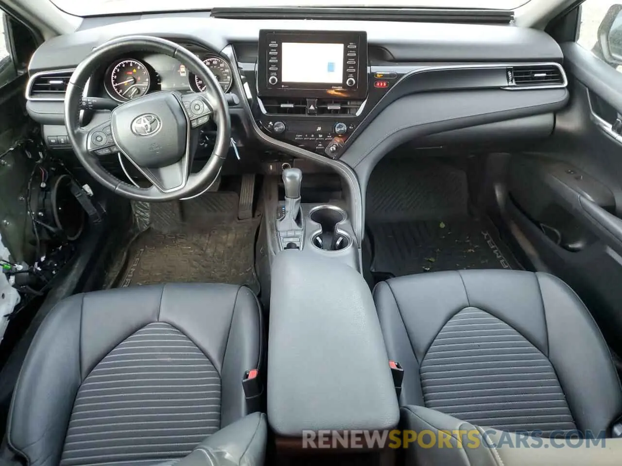 8 fotografías del automóvil dañado 4T1G11BK6PU073436 TOYOTA CAMRY 2023