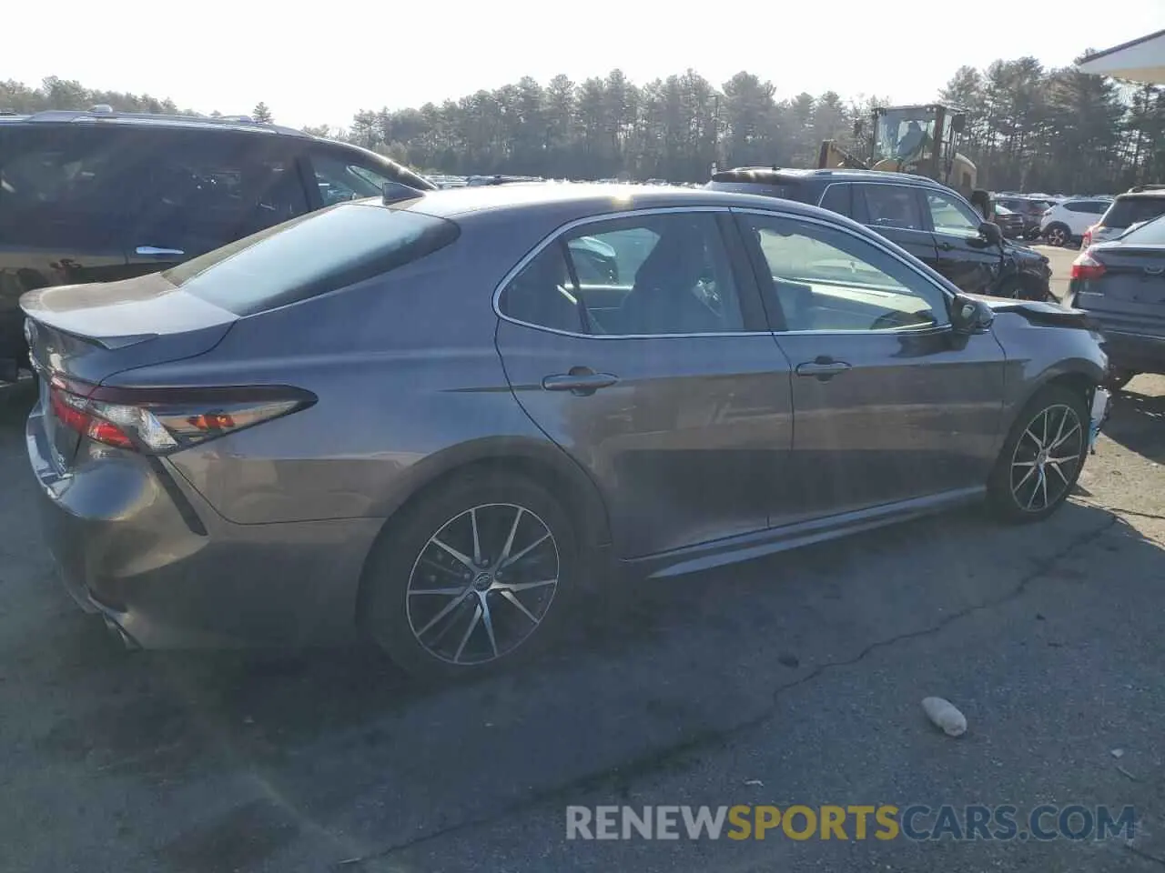 3 fotografías del automóvil dañado 4T1G11BK7PU091735 TOYOTA CAMRY 2023