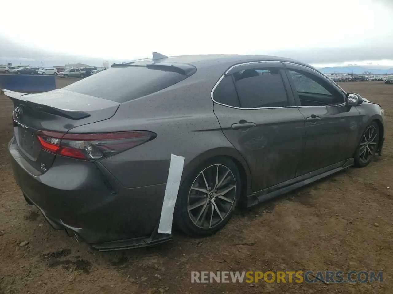 3 fotografías del automóvil dañado 4T1G11BK7PU094859 TOYOTA CAMRY 2023