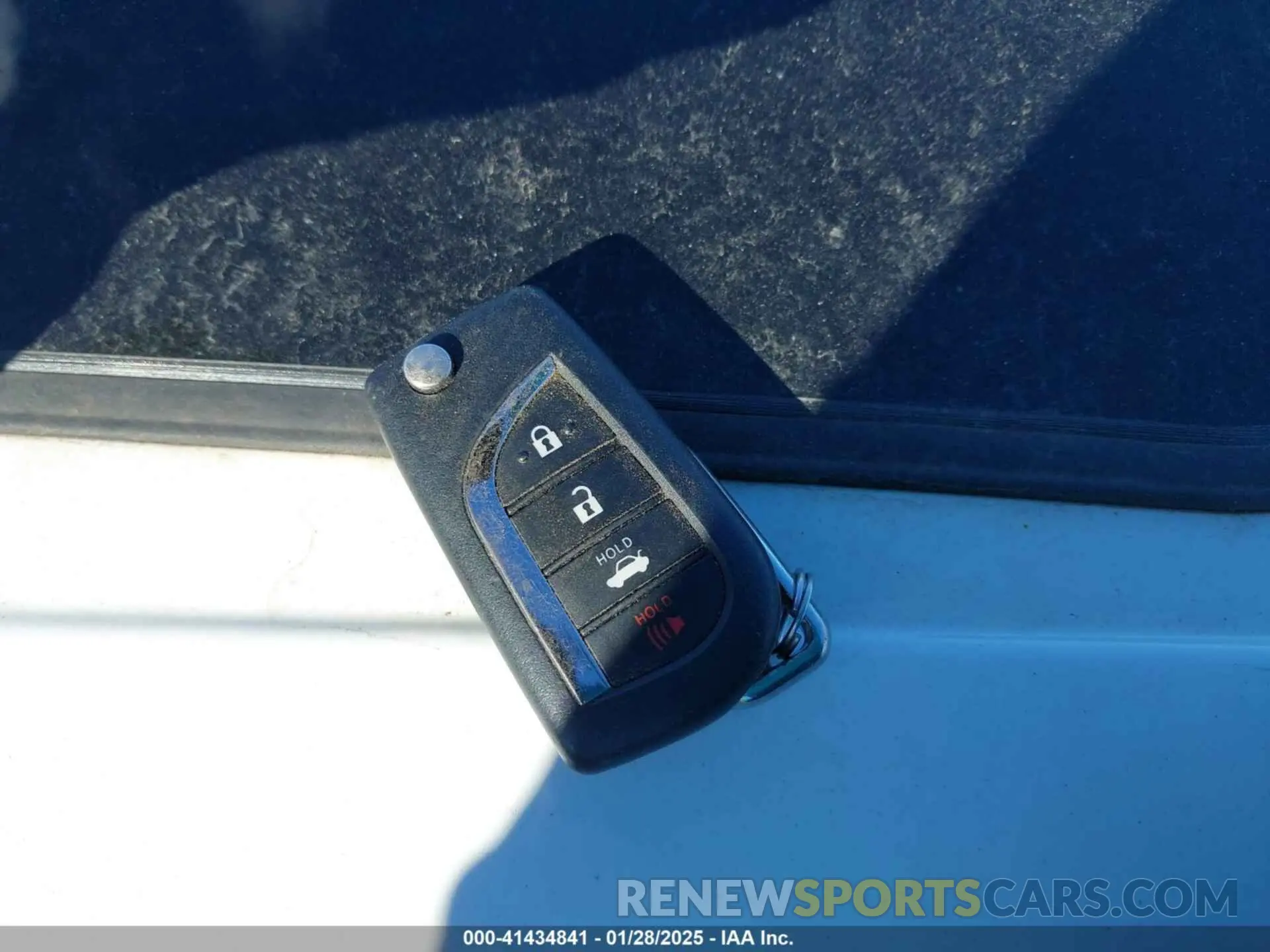 11 fotografías del automóvil dañado 4T1G11BK8PU084759 TOYOTA CAMRY 2023