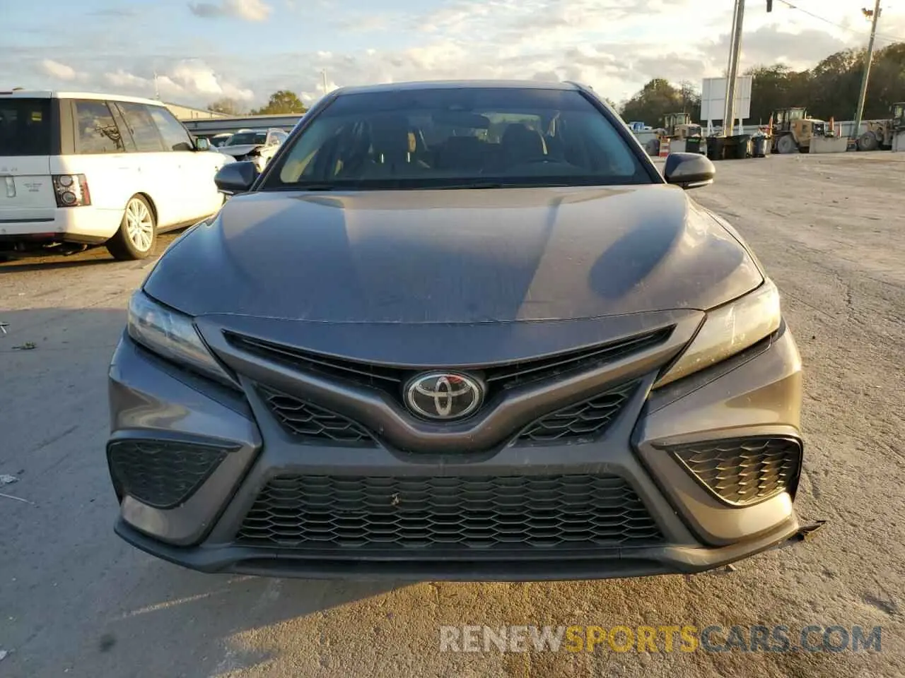5 fotografías del automóvil dañado 4T1G11BK8PU100121 TOYOTA CAMRY 2023