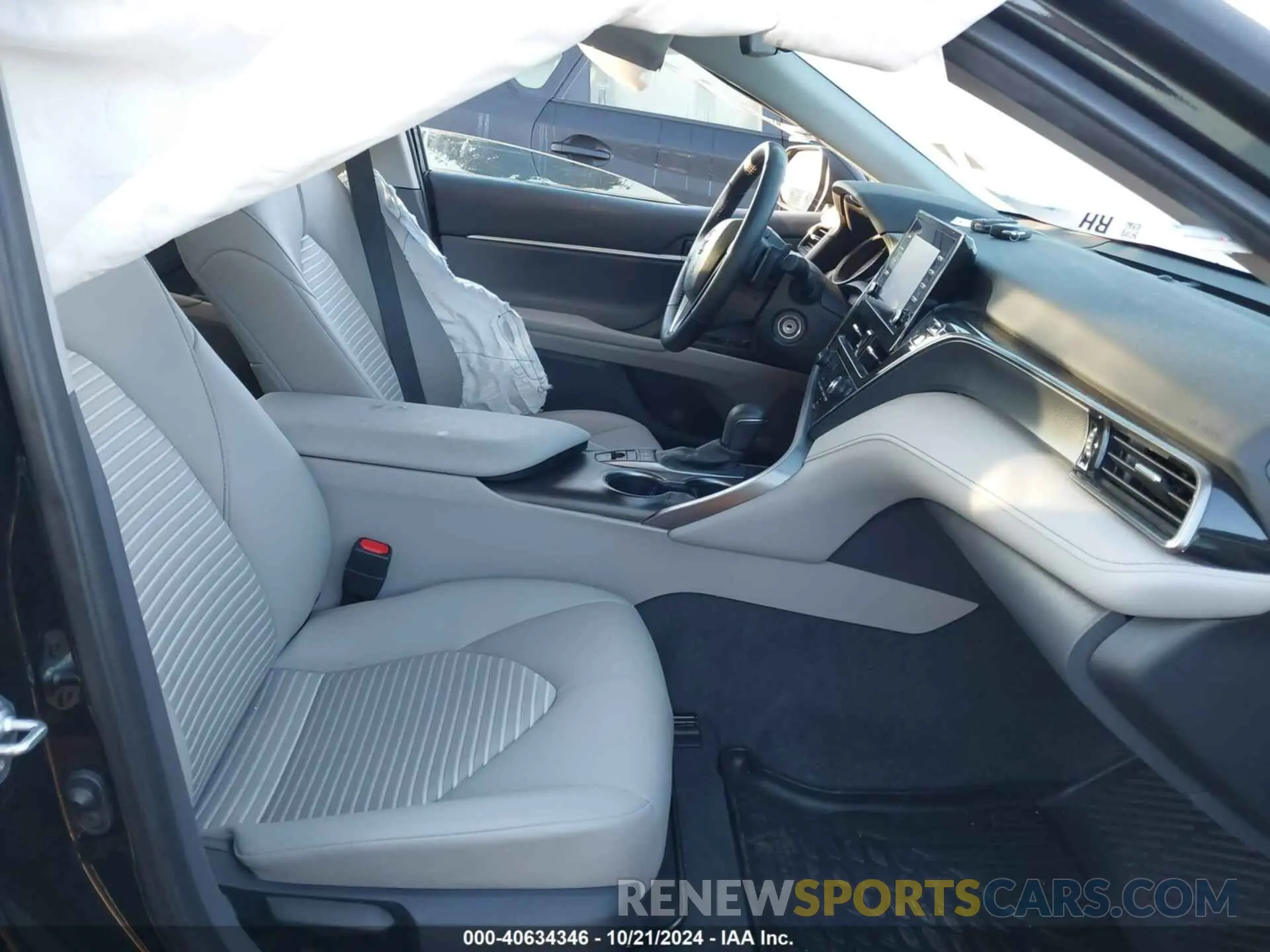 5 fotografías del automóvil dañado 4T1G11BK9PU091249 TOYOTA CAMRY 2023