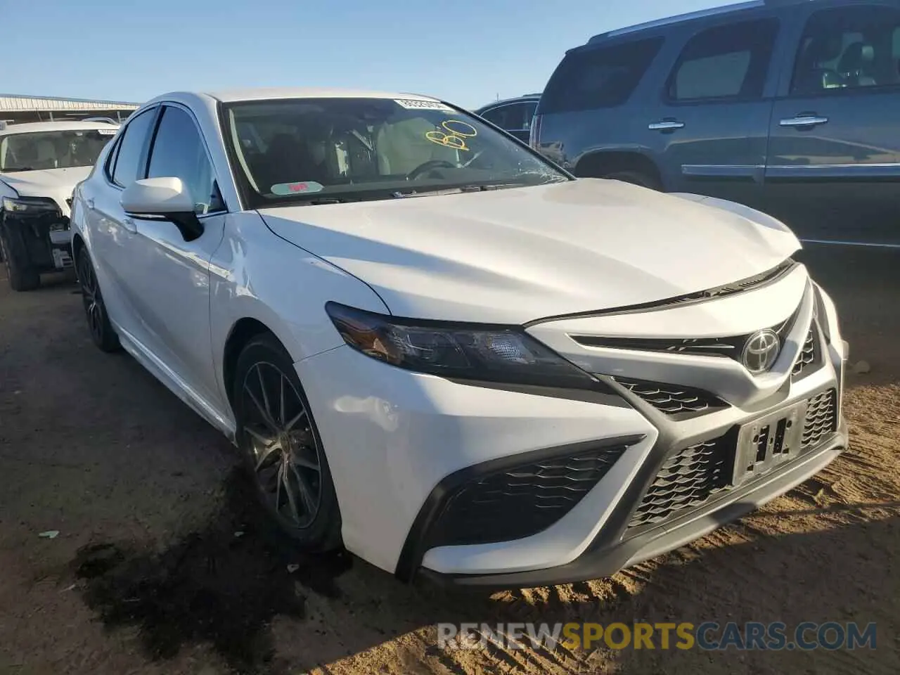 4 fotografías del automóvil dañado 4T1G11BK9PU103433 TOYOTA CAMRY 2023