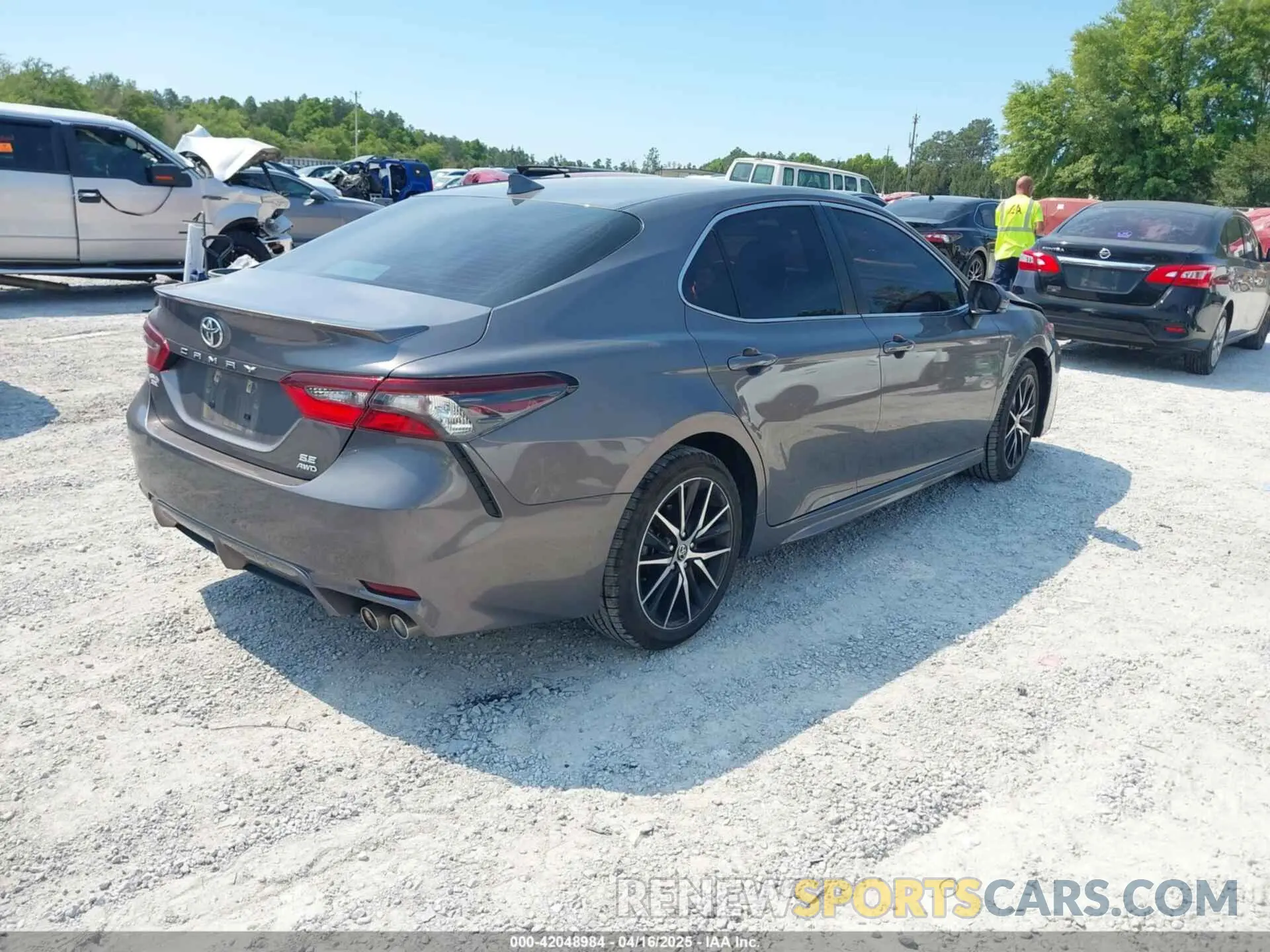 4 fotografías del automóvil dañado 4T1G11BKXPU077134 TOYOTA CAMRY 2023
