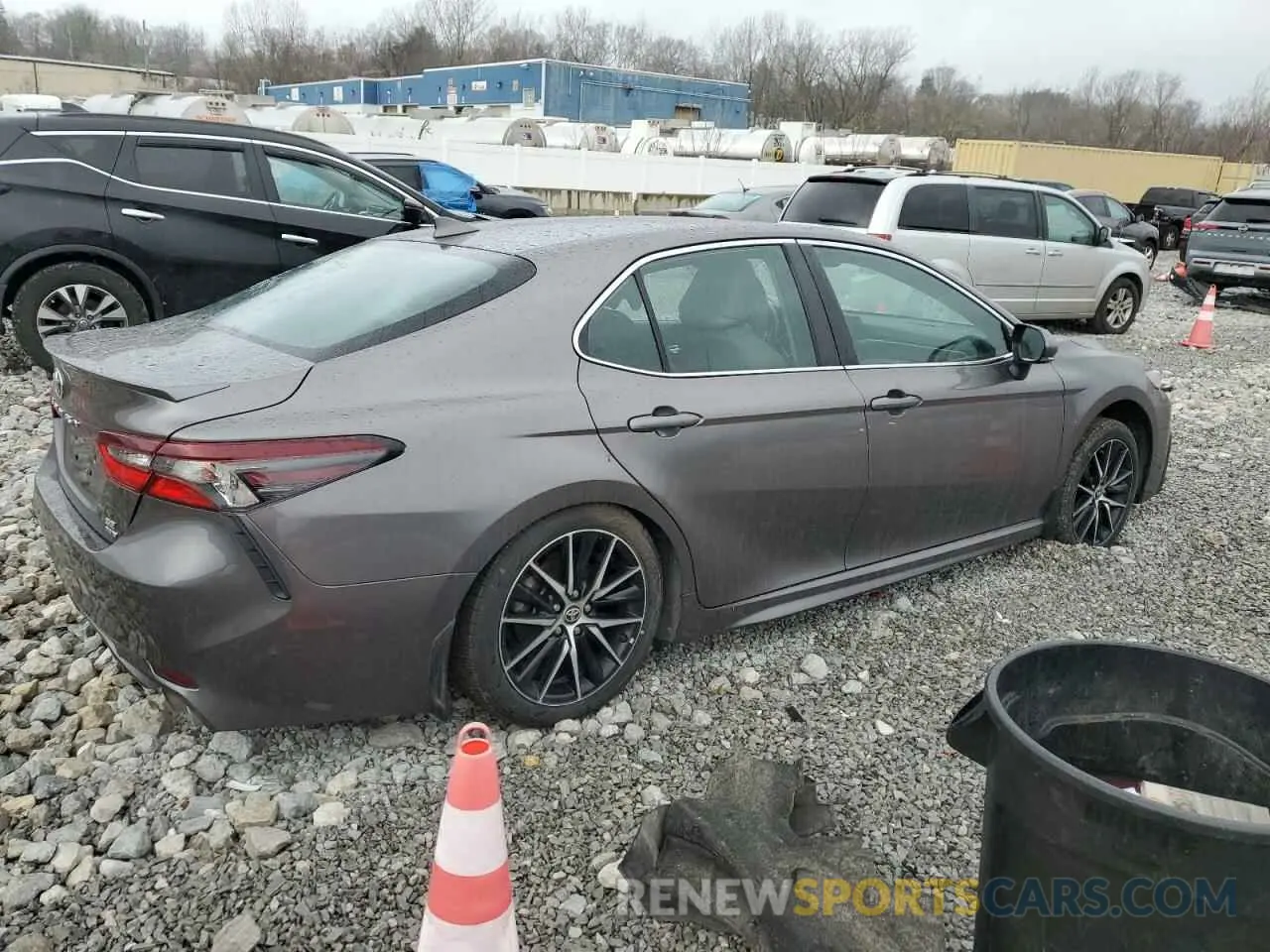 3 fotografías del automóvil dañado 4T1G11BKXPU086366 TOYOTA CAMRY 2023