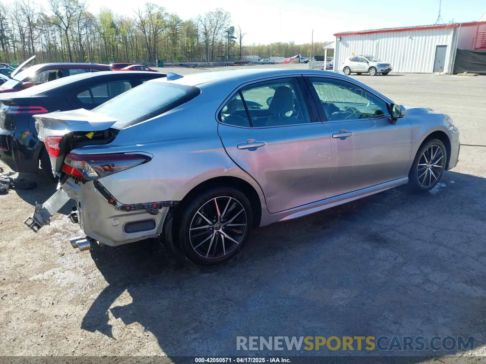 4 fotografías del automóvil dañado 4T1G11BKXPU098596 TOYOTA CAMRY 2023