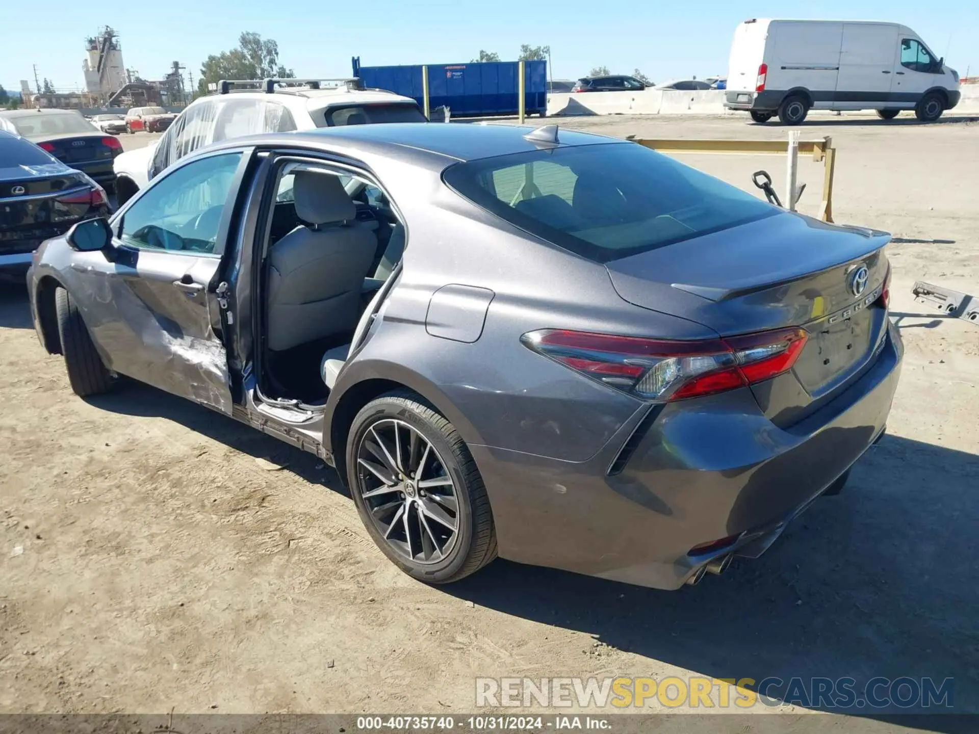 3 fotografías del automóvil dañado 4T1G31AK4PU608176 TOYOTA CAMRY 2023