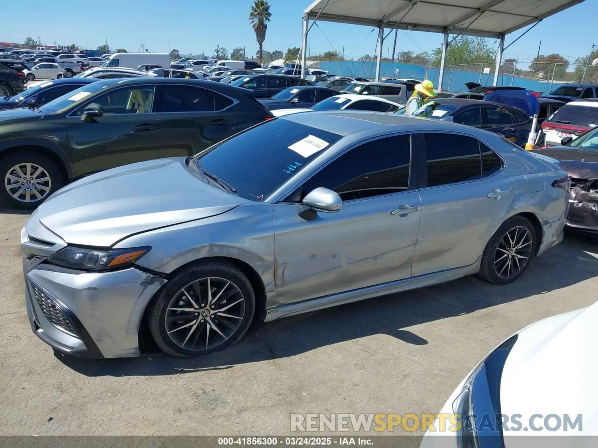 14 fotografías del automóvil dañado 4T1G31AK6PU619082 TOYOTA CAMRY 2023