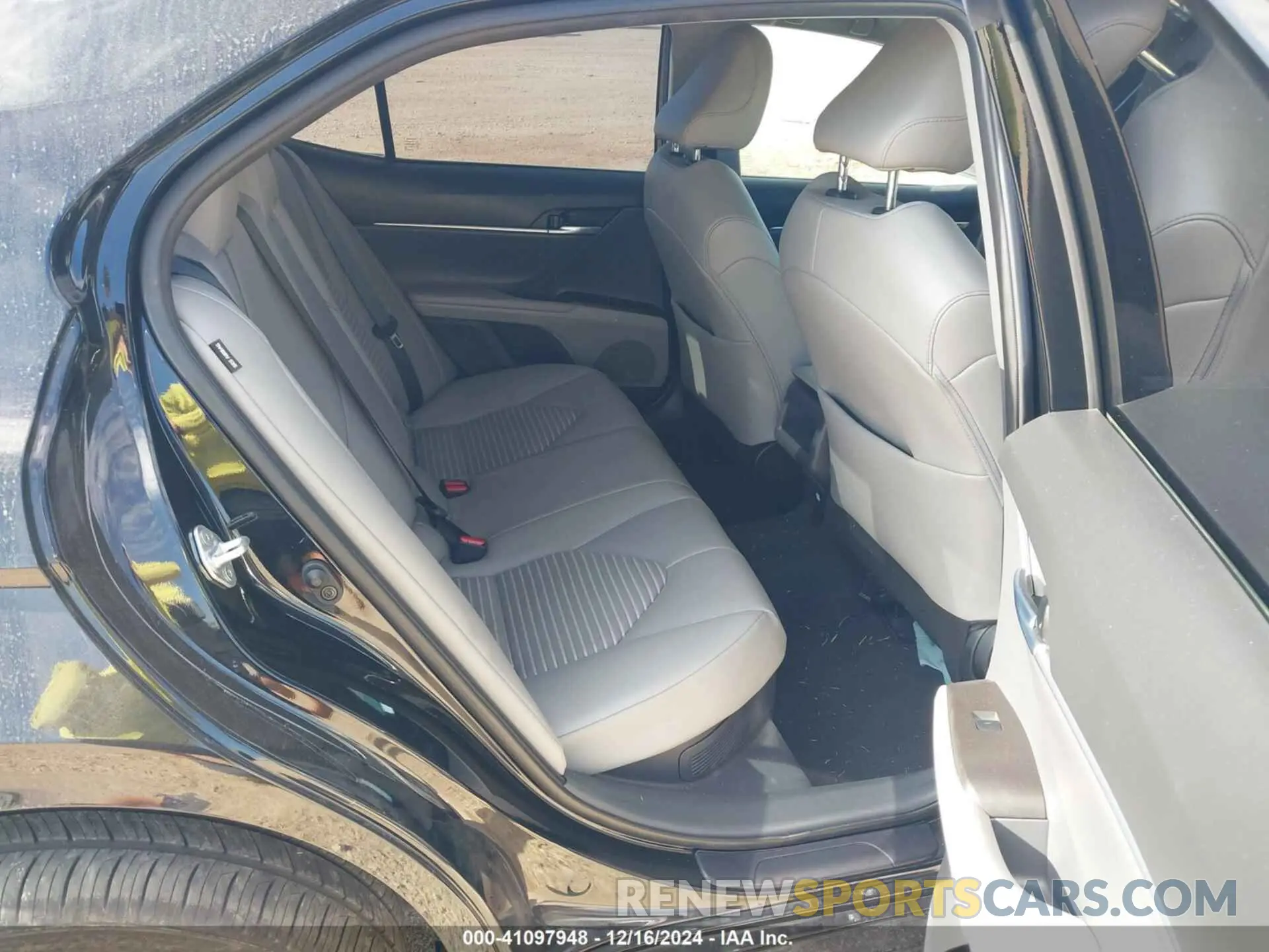 8 fotografías del automóvil dañado 4T1G31AK7PU605076 TOYOTA CAMRY 2023