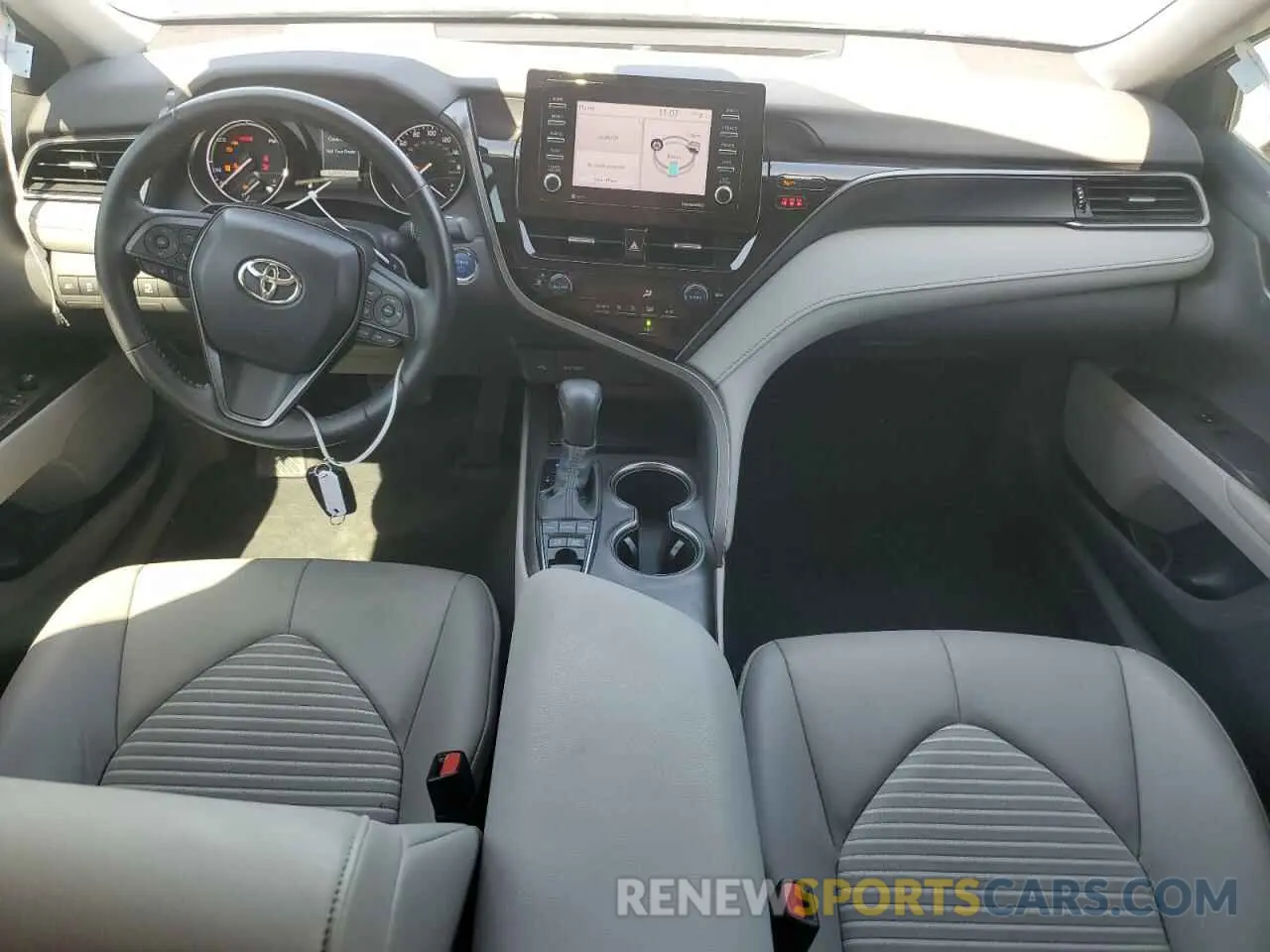 8 fotografías del automóvil dañado 4T1G31AK9PU618587 TOYOTA CAMRY 2023