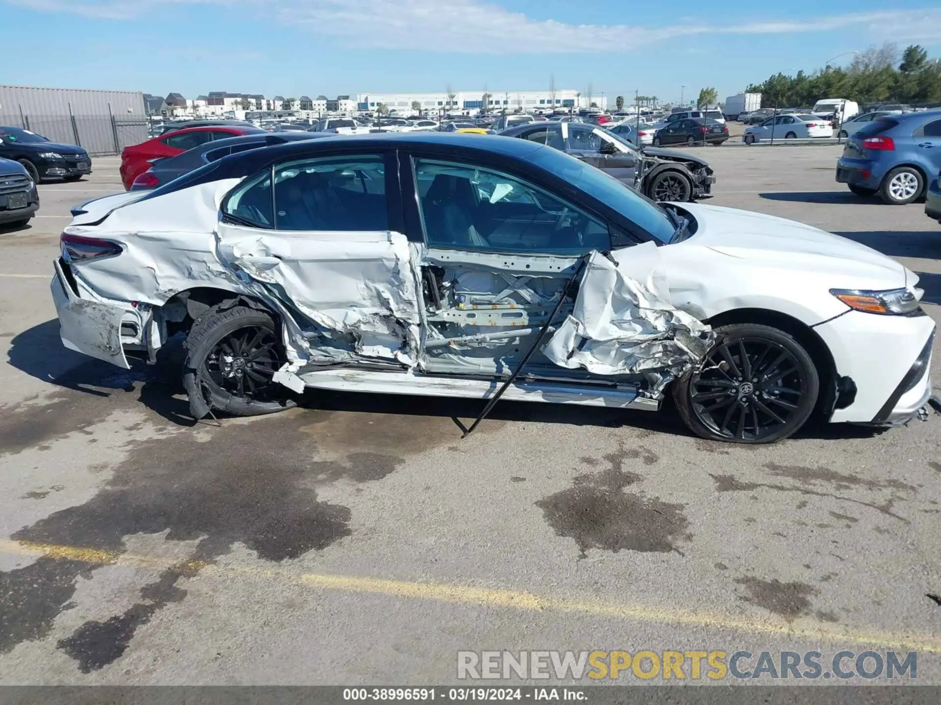 12 fotografías del automóvil dañado 4T1K31AK0PU051003 TOYOTA CAMRY 2023