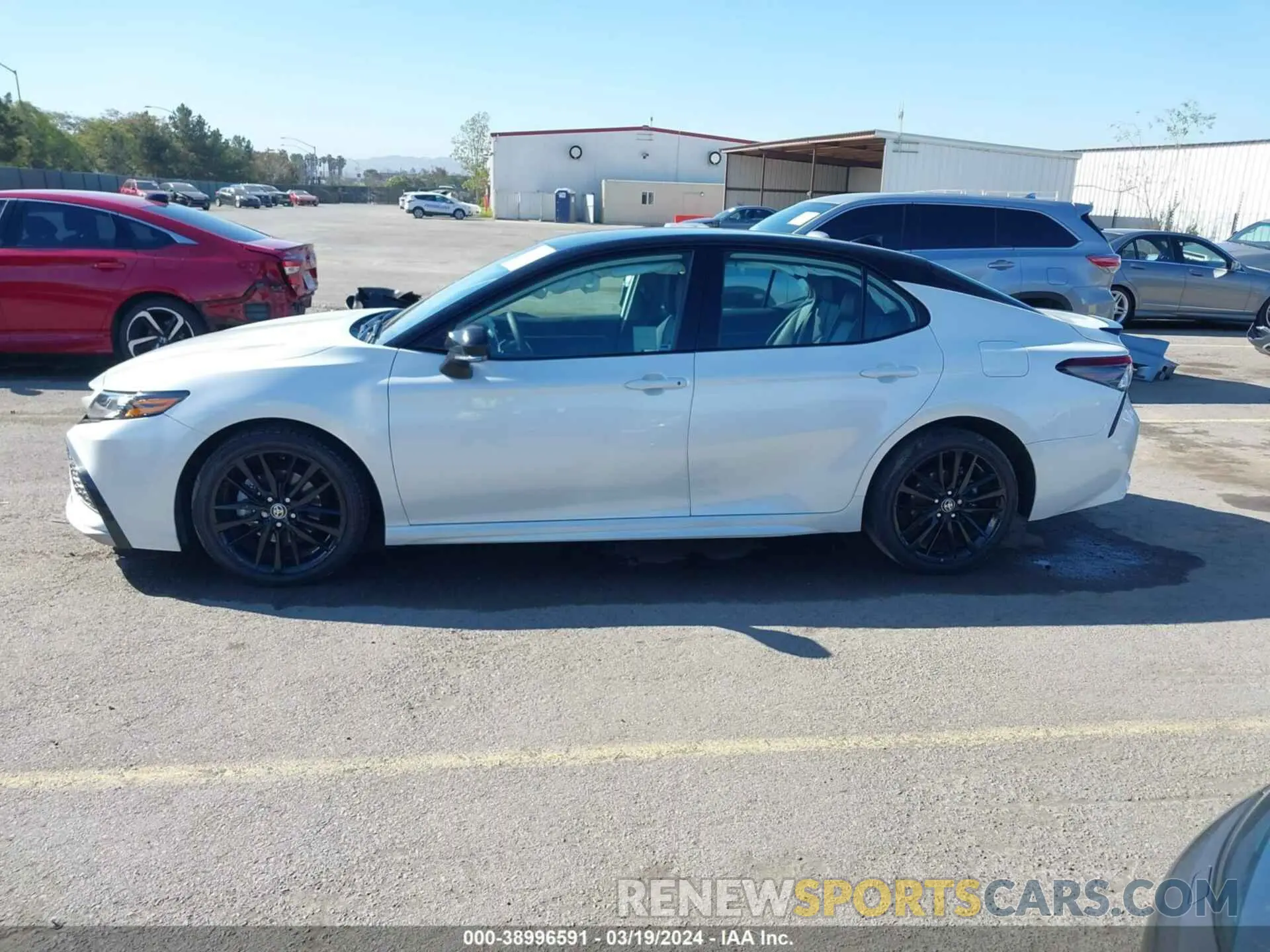 13 fotografías del automóvil dañado 4T1K31AK0PU051003 TOYOTA CAMRY 2023