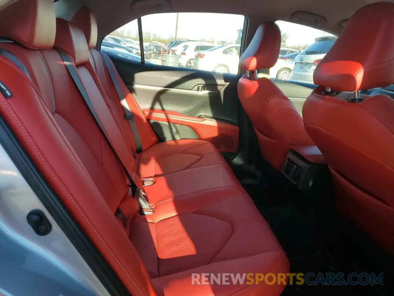 10 fotografías del automóvil dañado 4T1K31AK2PU049964 TOYOTA CAMRY 2023