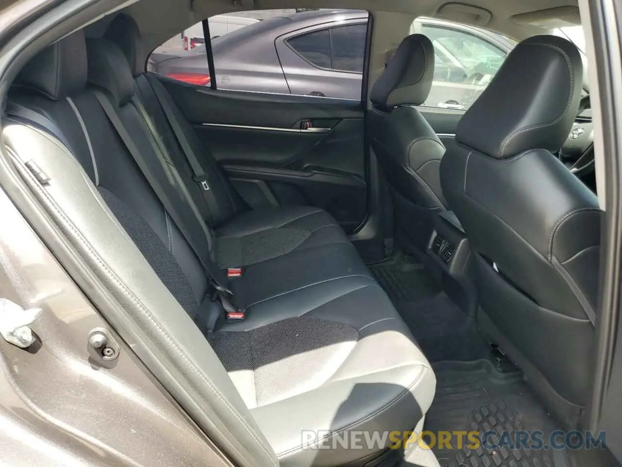 10 fotografías del automóvil dañado 4T1K31AK3PU604758 TOYOTA CAMRY 2023