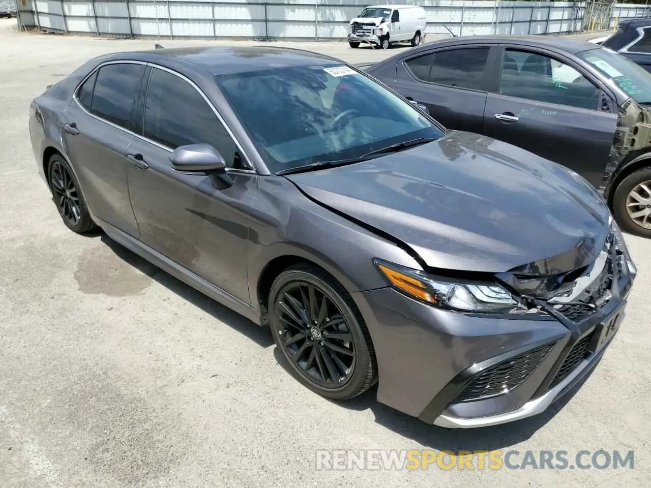 4 fotografías del automóvil dañado 4T1K31AK3PU604758 TOYOTA CAMRY 2023