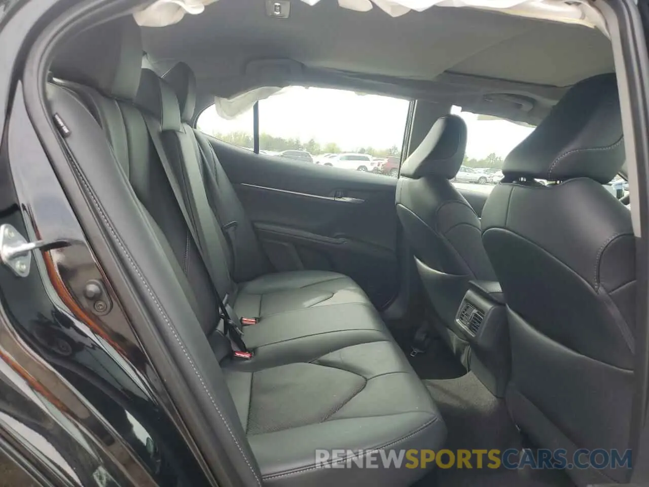11 fotografías del automóvil dañado 4T1K31AK3PU616845 TOYOTA CAMRY 2023