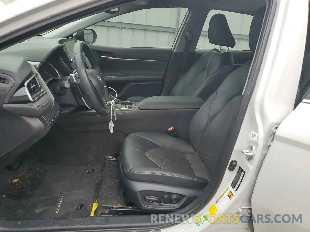 7 fotografías del automóvil dañado 4T1K31AK4PU047195 TOYOTA CAMRY 2023