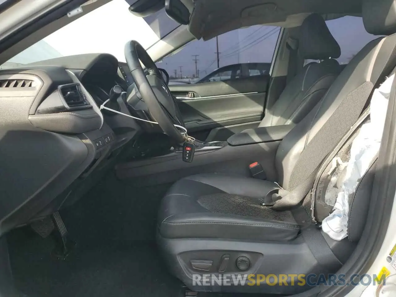 7 fotografías del automóvil dañado 4T1K31AK4PU051814 TOYOTA CAMRY 2023