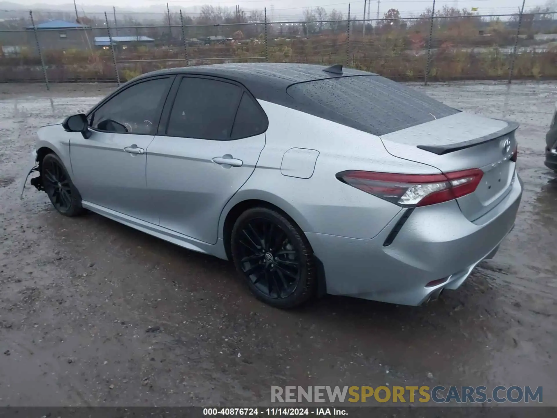 3 fotografías del automóvil dañado 4T1K31AK5PU051367 TOYOTA CAMRY 2023