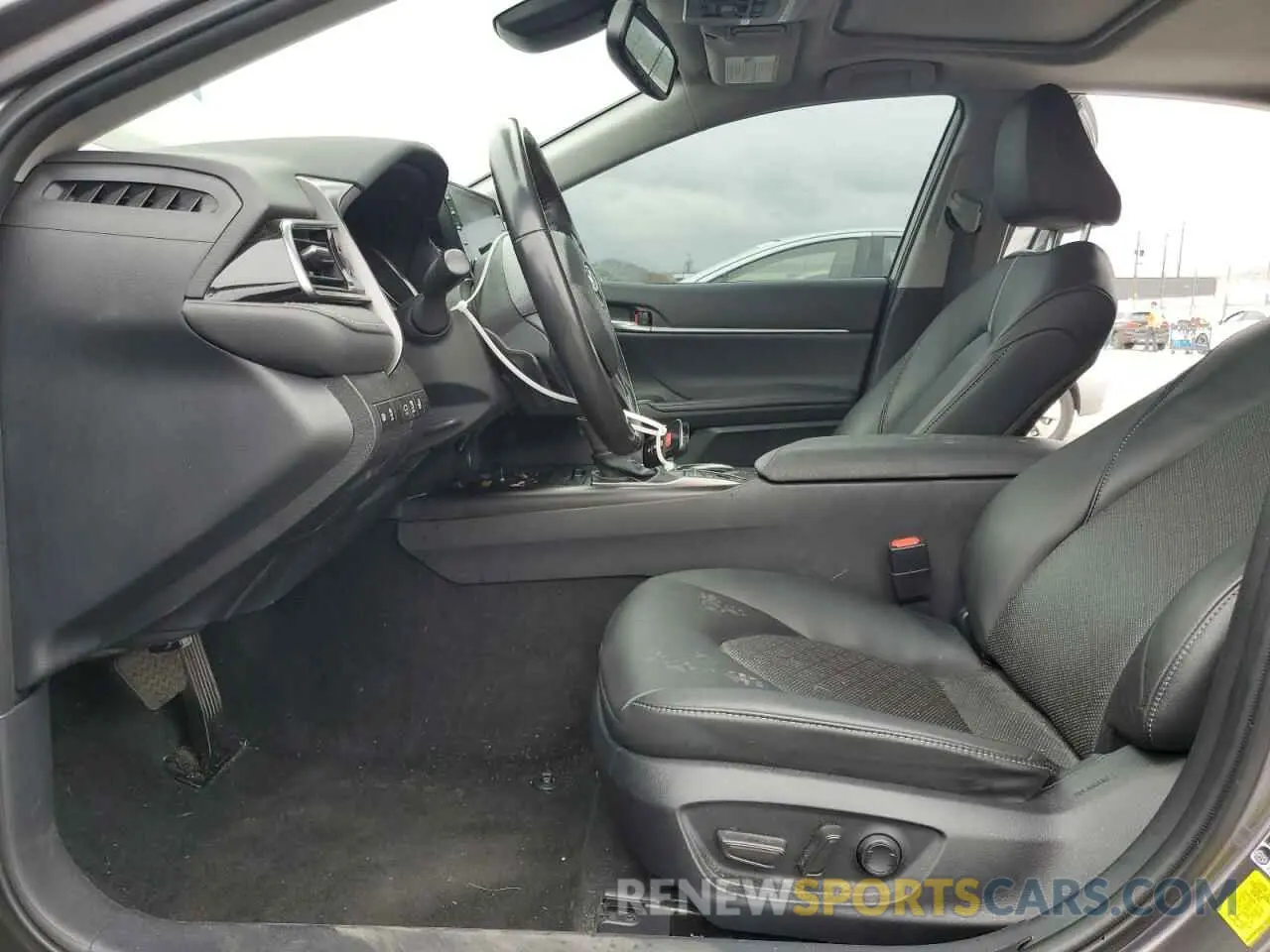7 fotografías del automóvil dañado 4T1K31AK6PU617004 TOYOTA CAMRY 2023