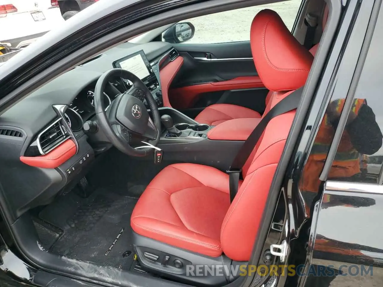 7 fotografías del automóvil dañado 4T1K31AK7PU614449 TOYOTA CAMRY 2023