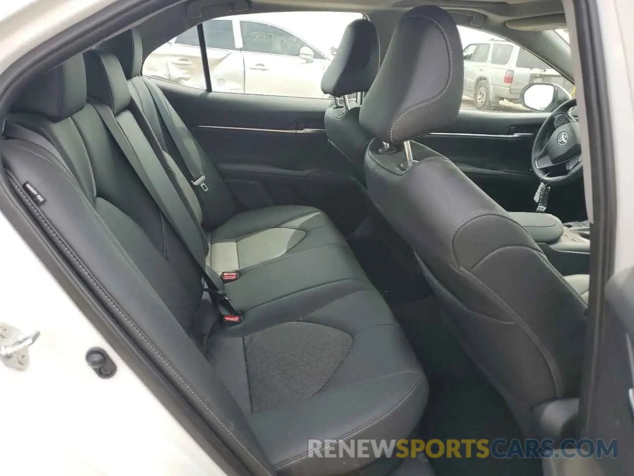 10 fotografías del automóvil dañado 4T1K31AK8PU619210 TOYOTA CAMRY 2023
