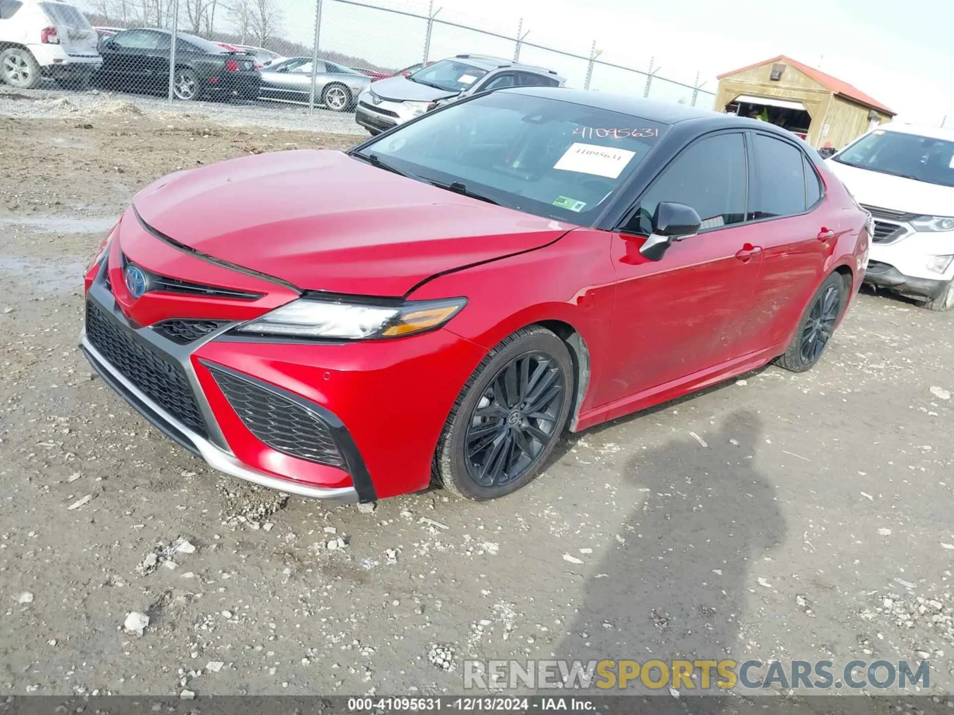 2 fotografías del automóvil dañado 4T1K31AK9PU049881 TOYOTA CAMRY 2023