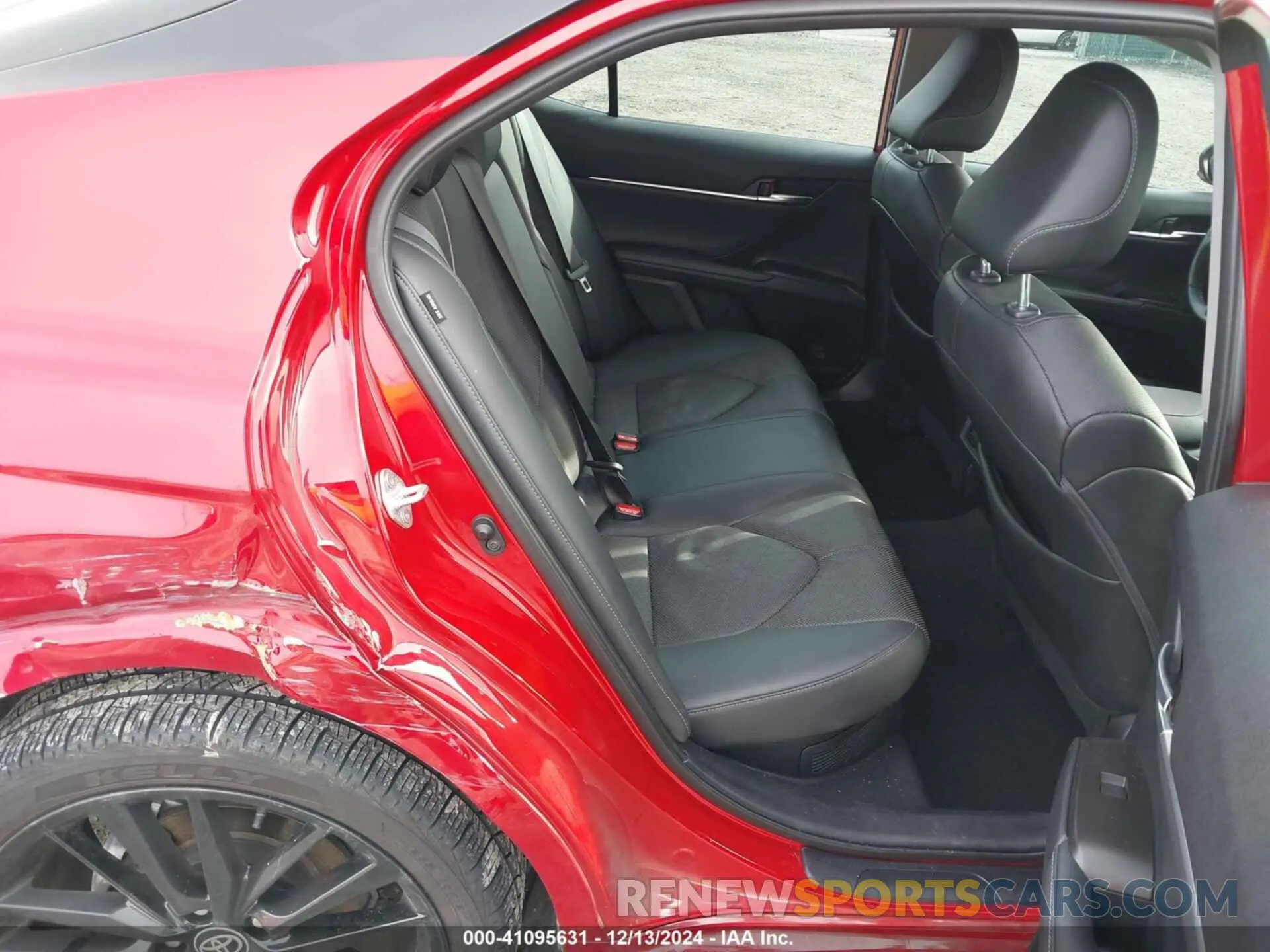 8 fotografías del automóvil dañado 4T1K31AK9PU049881 TOYOTA CAMRY 2023