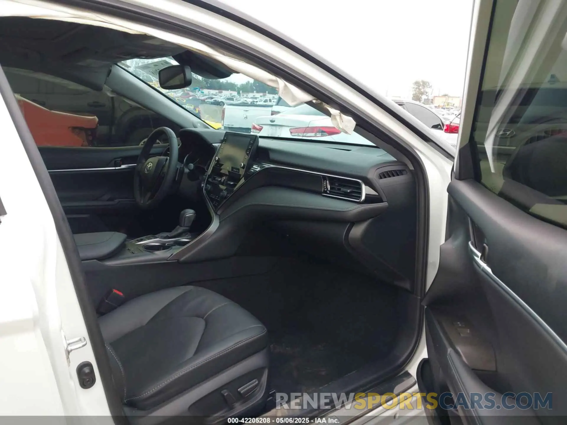 5 fotografías del automóvil dañado 4T1K31AKXPU057827 TOYOTA CAMRY 2023